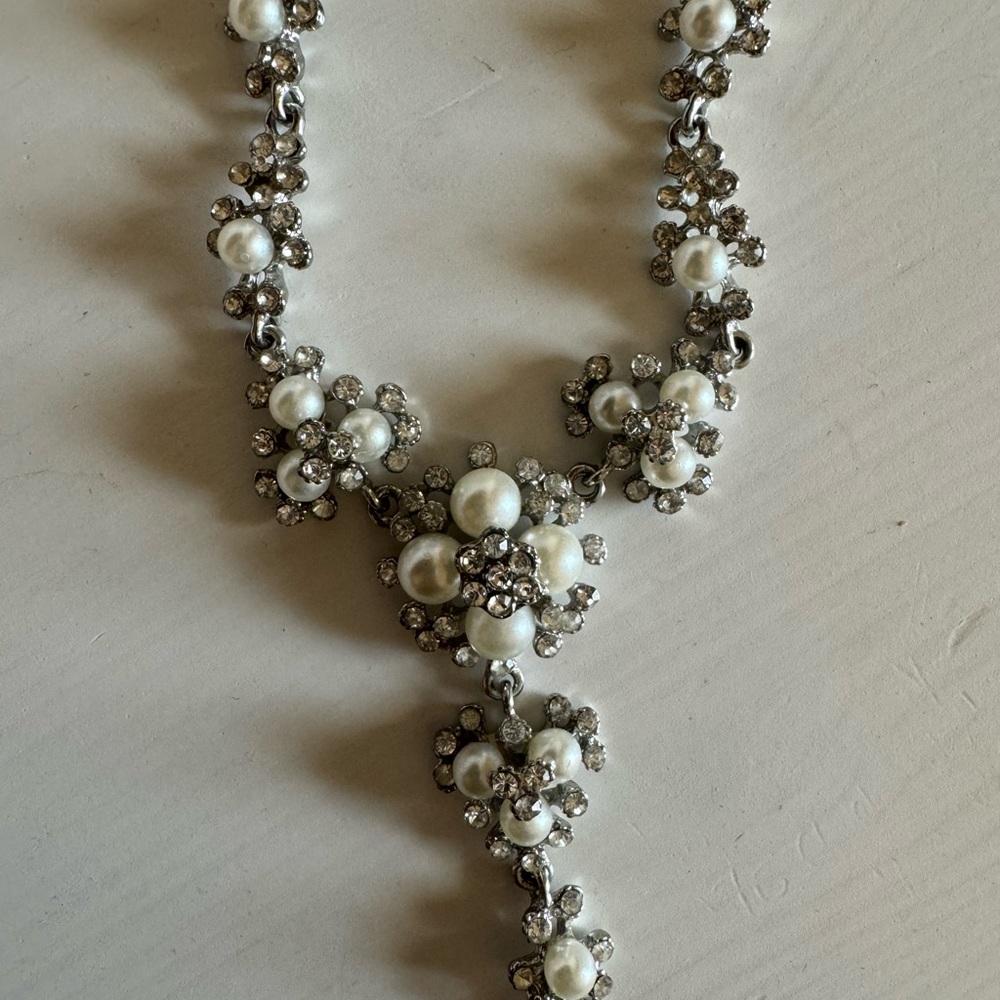 Pearl Cluster Necklace